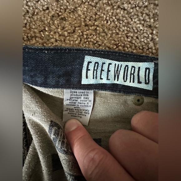 Freeworld Slim - Picture 5 of 8